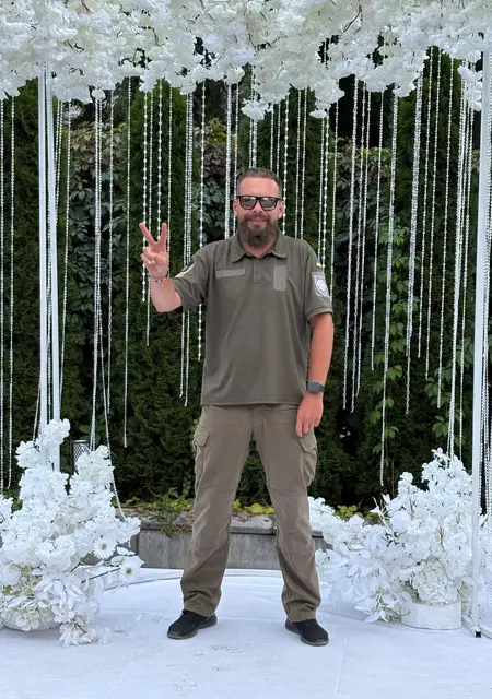 Артем з Першотравенськ, мені 38 років, познайомлюсь без зобов'язань