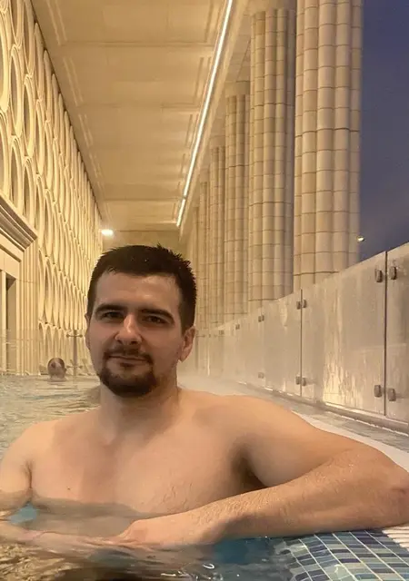 Я Тимур, 33, из Гомеля, ищу знакомства на одну ночь
