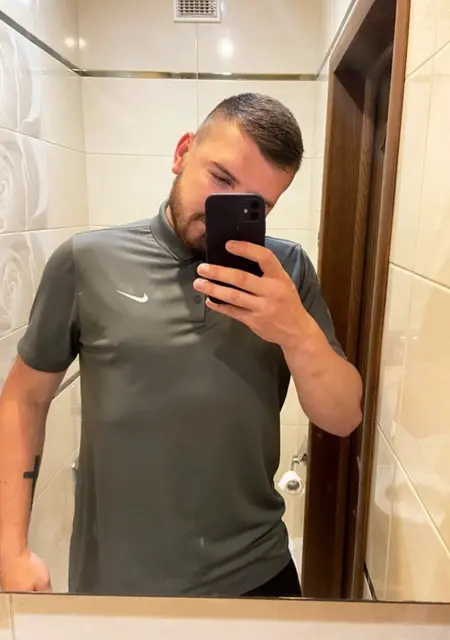 Даня из Киверцев, мне 22, познакомлюсь без обязательств