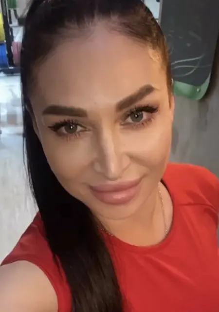 Я Дарья, 21 років з Дніпра, шукаю знайомство для вірт