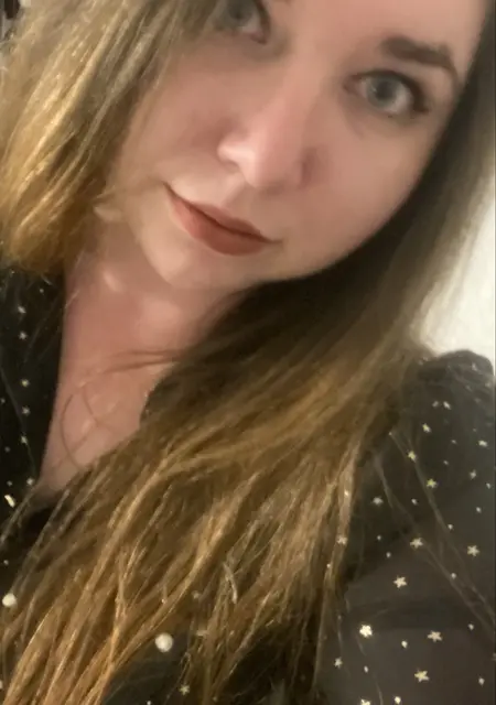 Александра из Минска, ищу на сайте знакомства на одну ночь