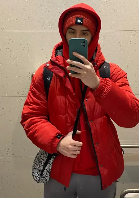 Я Андрей, 23, из Харькова, ищу знакомства без обязательств