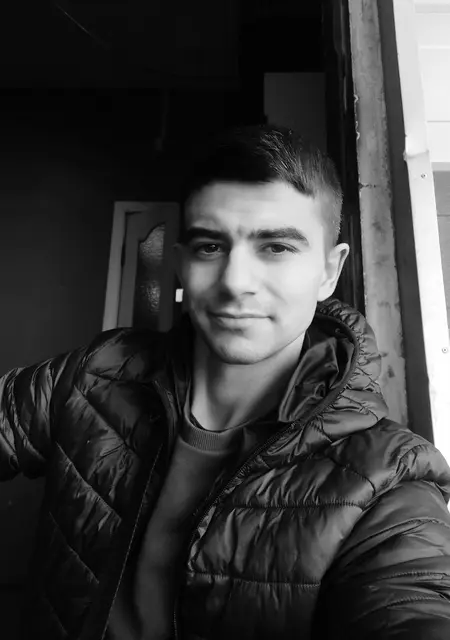 Сергей з Першотравенськ, шукаю на сайті постійні стосунки