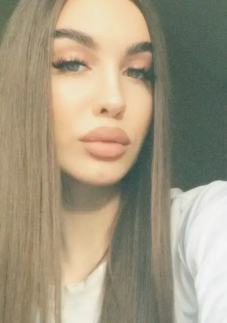 Кристина из Киева, мне 18, познакомлюсь для общения