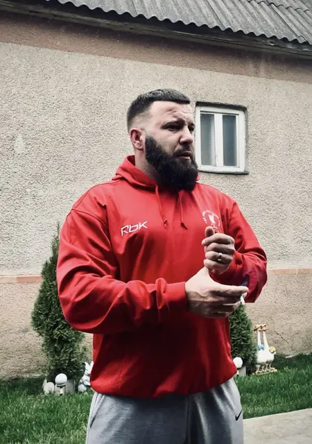 Вася з Хуста, мені 36 років, познайомлюсь для дружби