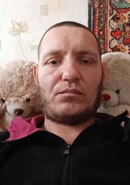 Иван из Горловки, ищу на сайте знакомства без обязательств