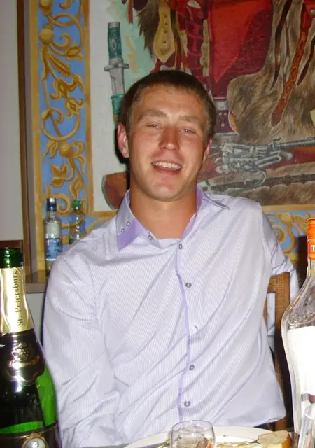 Я Сергей, 37, из Несвижа, ищу знакомства на одну ночь