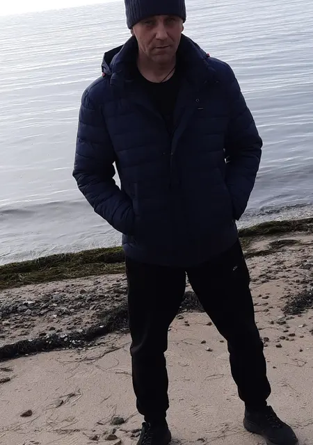 Юрий з Бердянська, шукаю на сайті знайомства без зобов'язань