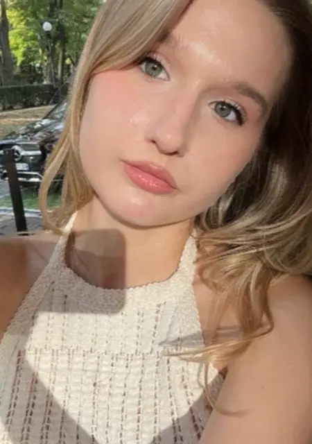 Я Анастасия, 21, из Витебска, ищу знакомство для открытые отношения