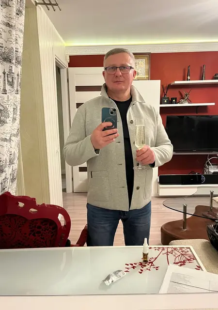 Александр з Київ, шукаю на сайті дружбу