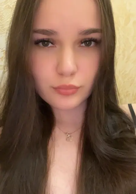 Я Соня, 18 років з Тульчина, шукаю знайомство для постійних стосунків