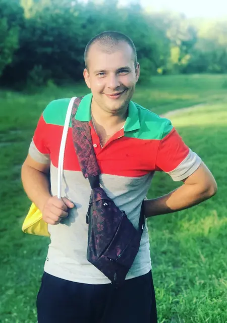 Я Володимир, 31, из Золочева, ищу знакомства на одну ночь