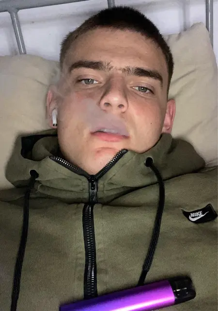 Назар из Дунаевцев, ищу на сайте знакомства на одну ночь