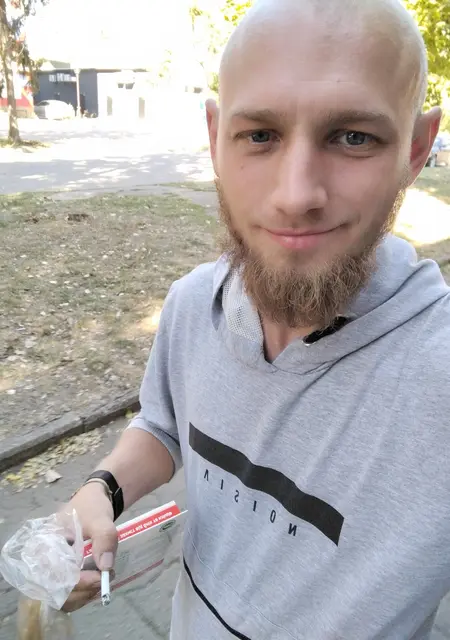 Ваня из Ингульца, ищу на сайте знакомства на одну ночь