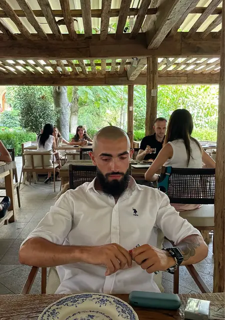 Я Вадим, 23, знакомлюсь без обязательств в Дергачах