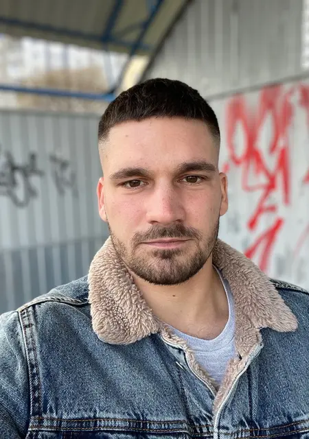 Я Ярослав, 28, знакомлюсь для постоянных отношений в Дятлово