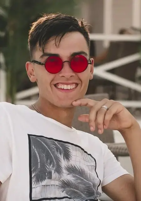 Я Олег, 23 років, знайомлюсь без зобов'язань у Кропивницькому