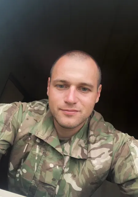 Я Денис, 27, знакомлюсь без обязательств в Павлограде