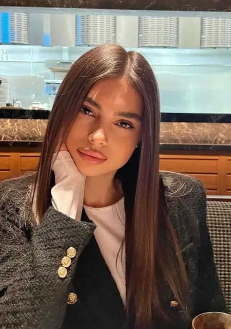 Я Оксана, 22, из Ровно, ищу знакомство для постоянных отношений