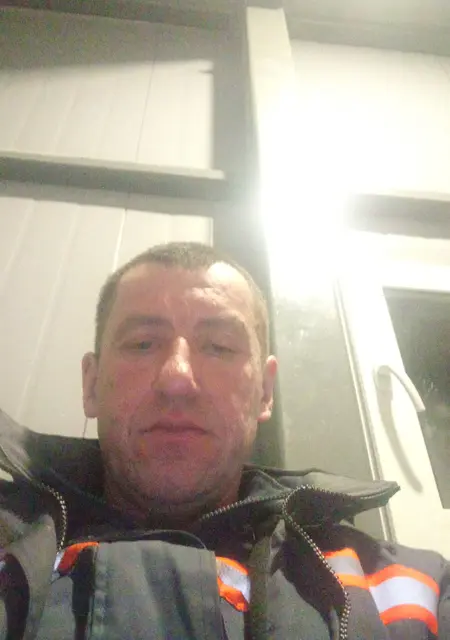 Юрий из Коростеня, ищу на сайте знакомства без обязательств