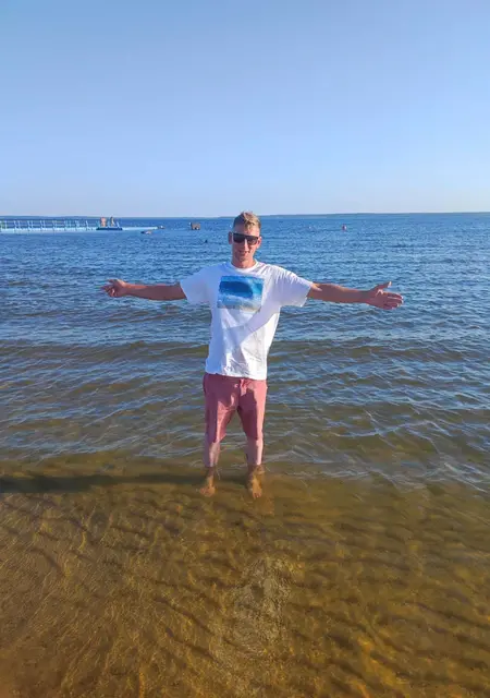 Я Сергей, 36, знакомлюсь для общения в Алчевске