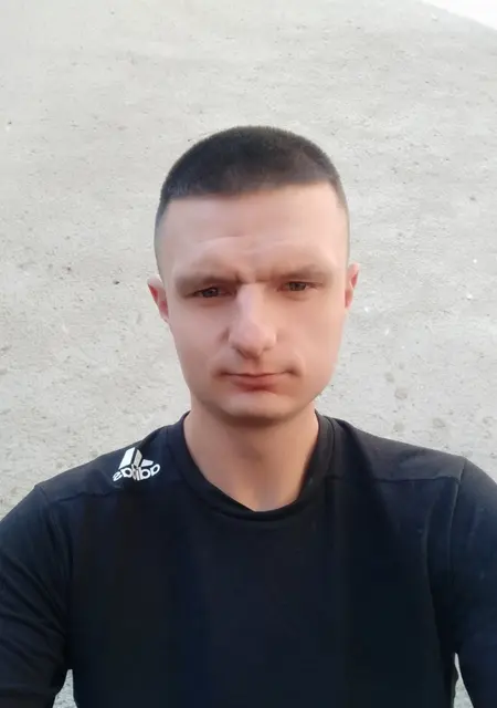 Я Ярик, 29 років, знайомлюсь без зобов'язань у Горішніх Плавнях