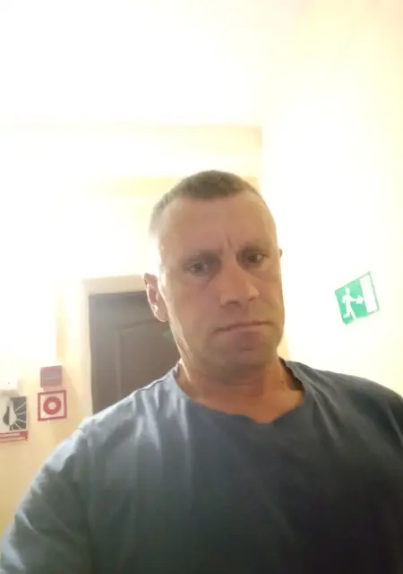 Я Николай, 46, знакомлюсь на одну ночь в Глубоком