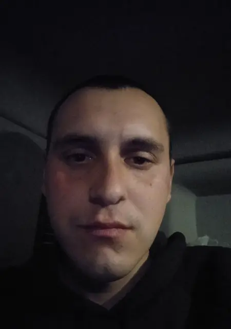 Андрій з Костянтинівки, шукаю на сайті знайомства на одну ніч