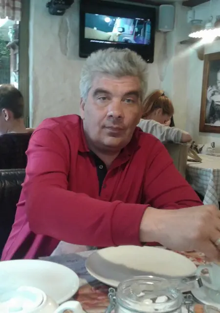 Я Сергей, 49, знакомлюсь для дружбы в Славянске